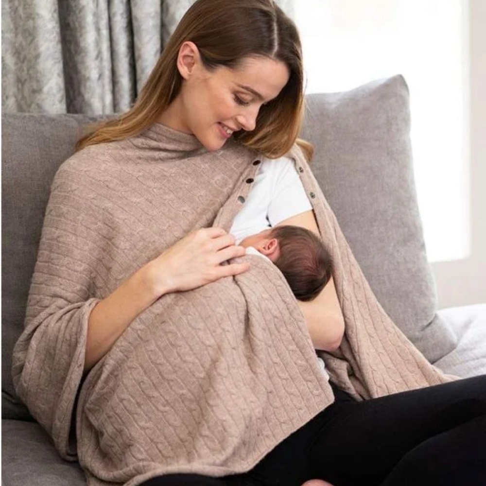 Seraphine Nursing Wrap/Poncho/Scarf/Nursing Cover Maternity